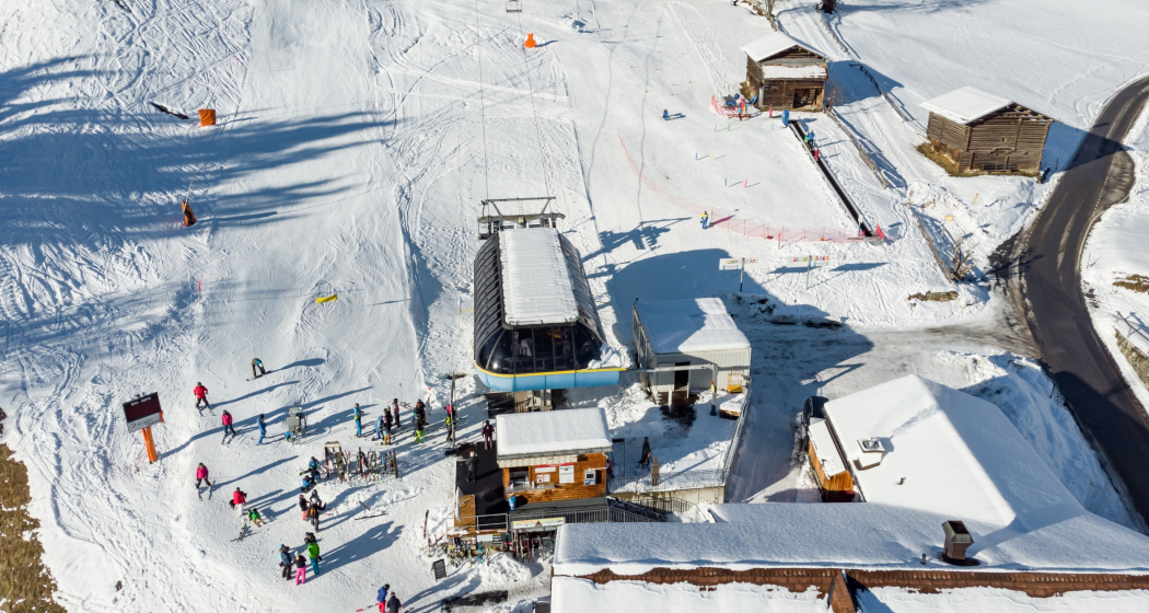 Das Foto zeigt das Übungsgebiet zum Ski lernen in Waltensburg Das Foto zeigt das Übungsgebiet zum Ski lernen in Waltensburg