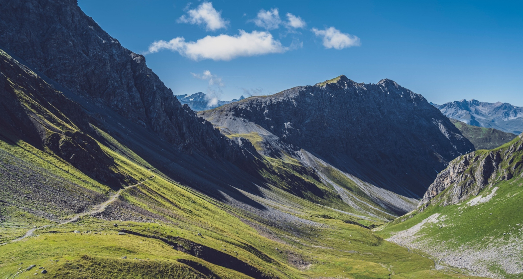 Weissfluhjoch - Felsenweg - Strelapass - Gross Schiahorn - Höhenweg (oua_72158534_image) Weissfluhjoch - Felsenweg - Strelapass - Gross Schiahorn - Höhenweg (oua_72158534_image)