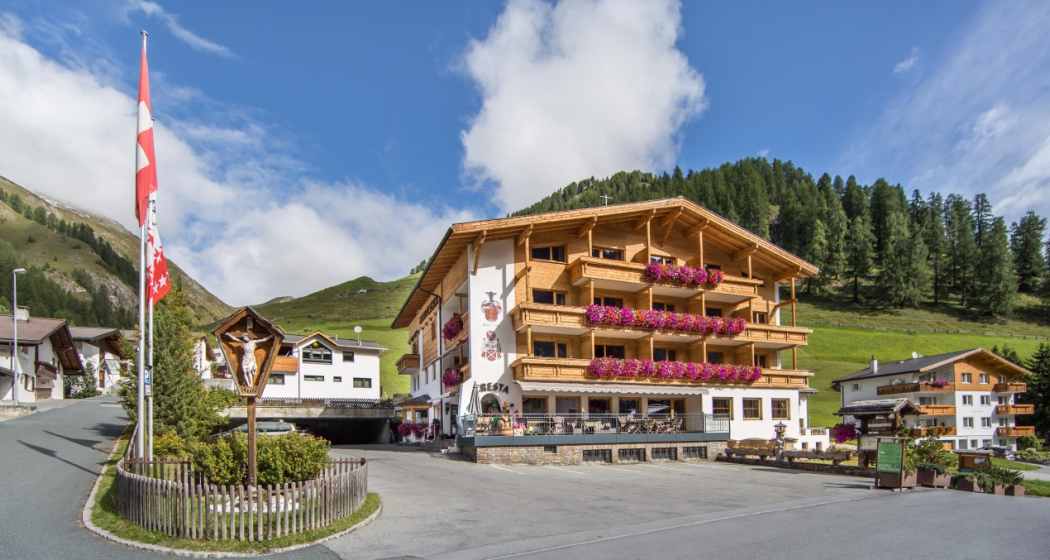 Elektroauto-Ladestation Hotel Cresta (oua_73797343_image) Elektroauto-Ladestation Hotel Cresta (oua_73797343_image)