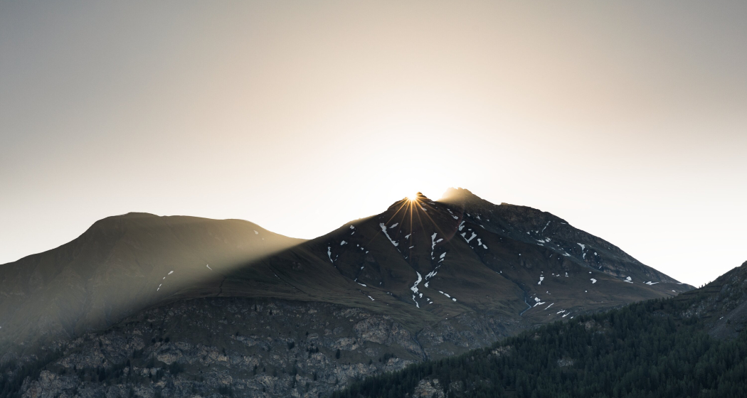 Piz Tomül bei Sonnenaufgang Piz Tomül bei Sonnenaufgang