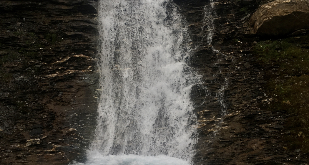 Wasserfall im Aufstieg Wasserfall im Aufstieg