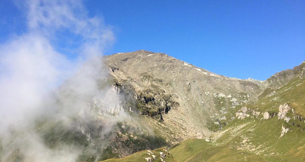 Blick vom Bleschaturra zum Faltschonhorn Blick vom Bleschaturra zum Faltschonhorn