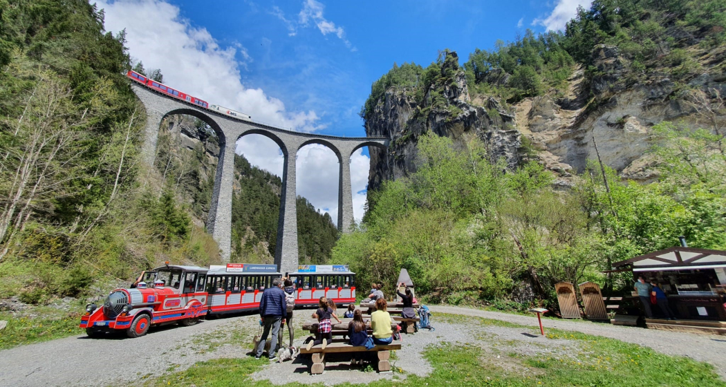 Landwasser mit Tschuschubahn