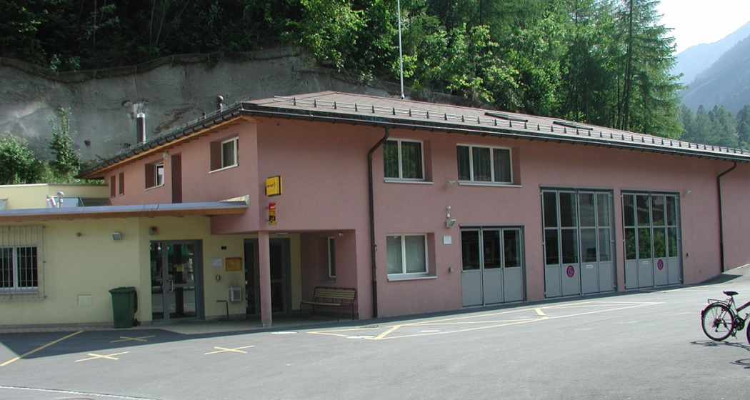 Mehrzweckgebäude Alpina Mehrzweckgebäude Alpina