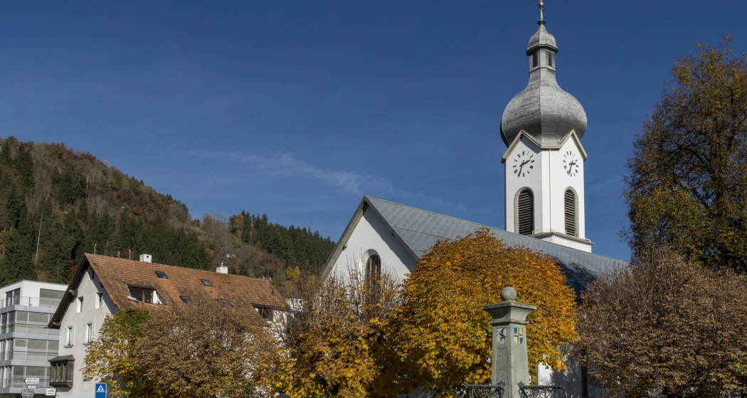 Katholische Pfarrkirche Maria Himmelfahrt, Ilanz Katholische Pfarrkirche Maria Himmelfahrt, Ilanz