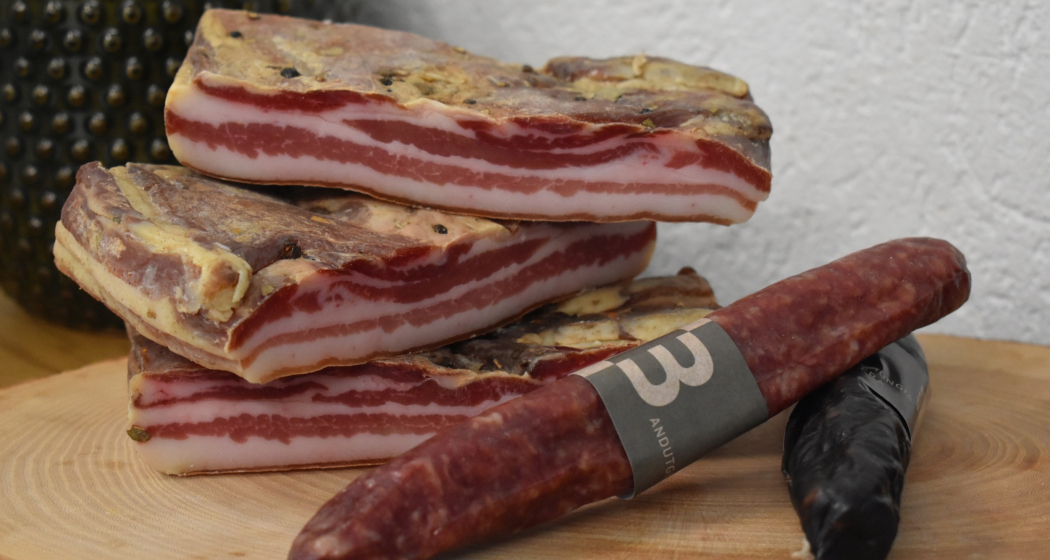 Trockenfleisch von der Mazlaria Bonolini GmbH in Ilanz Trockenfleisch von der Mazlaria Bonolini GmbH in Ilanz