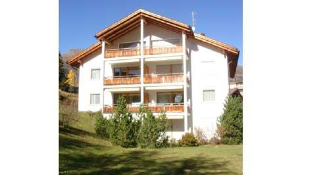 Clois im Sommer Südansicht.jpg