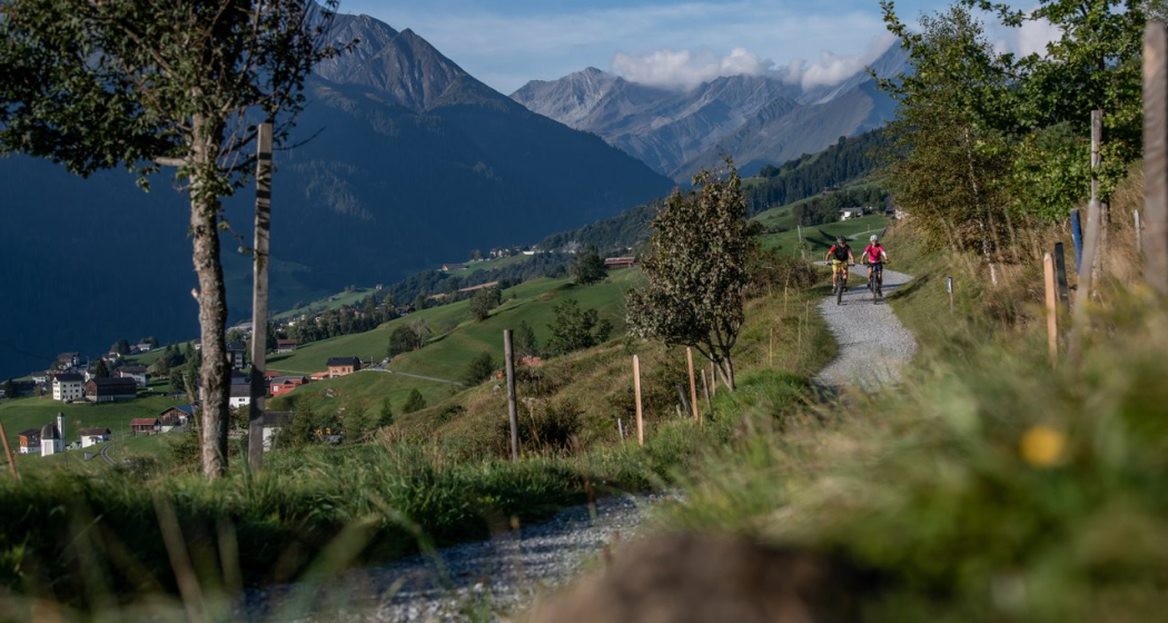Einfache Trailsstücke zwischen Davos Munts und Vella Einfache Trailsstücke zwischen Davos Munts und Vella