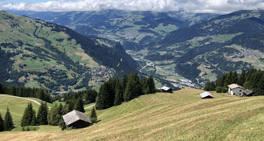 Aussicht in die mittlere Surselva und Ilanz Aussicht in die mittlere Surselva und Ilanz