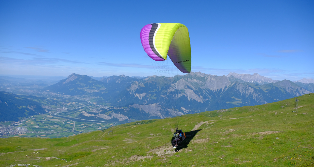 Gleitschirm Tandemfliegen im Heidiland Gleitschirm Tandemfliegen im Heidiland