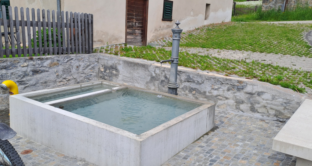 Wasserbrunnen Cresta Sagogn (oua_80775324_image) Wasserbrunnen Cresta Sagogn (oua_80775324_image)