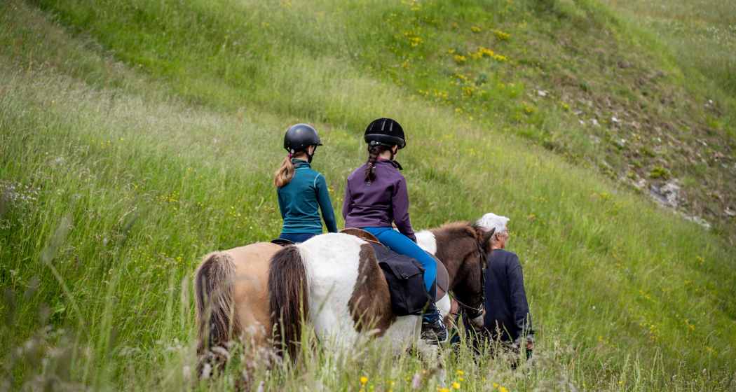 Auf Isländern durch Splügen
