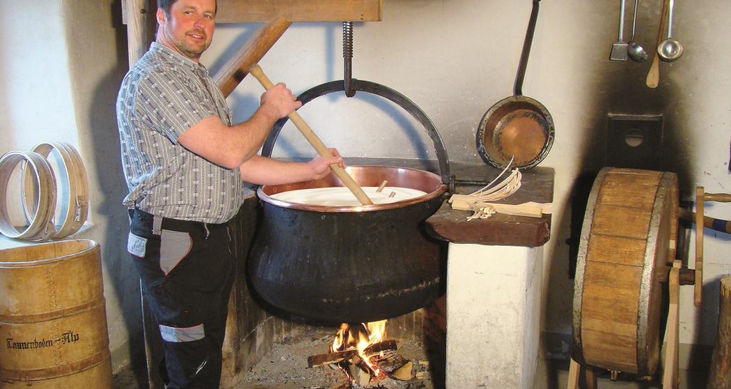 Brauchtumskäserei Alp Tannenboden Brauchtumskäserei Alp Tannenboden