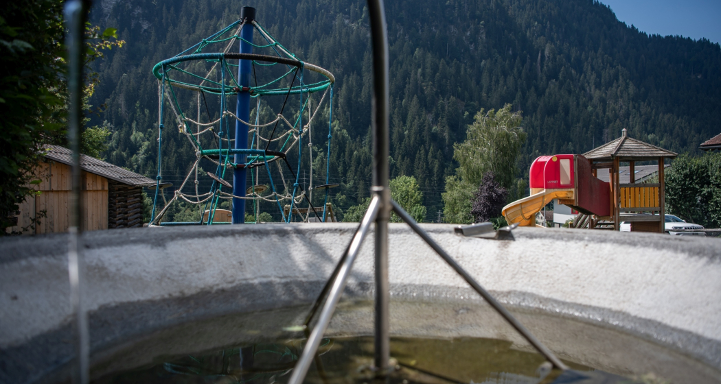 Spielplatz Via S. Clau, Rueun (oua_83128768_image) Spielplatz Via S. Clau, Rueun (oua_83128768_image)