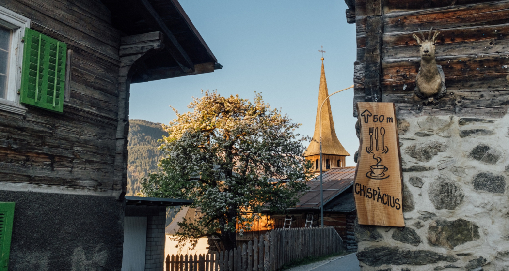 Aufnahme des Bergdorfes Schlans Aufnahme des Bergdorfes Schlans