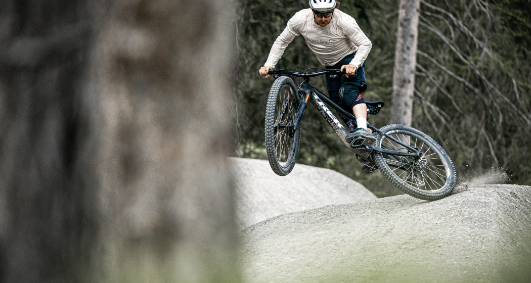 "Uelis Gumplis" Jump Line (Segment) (oua_87239223_image)