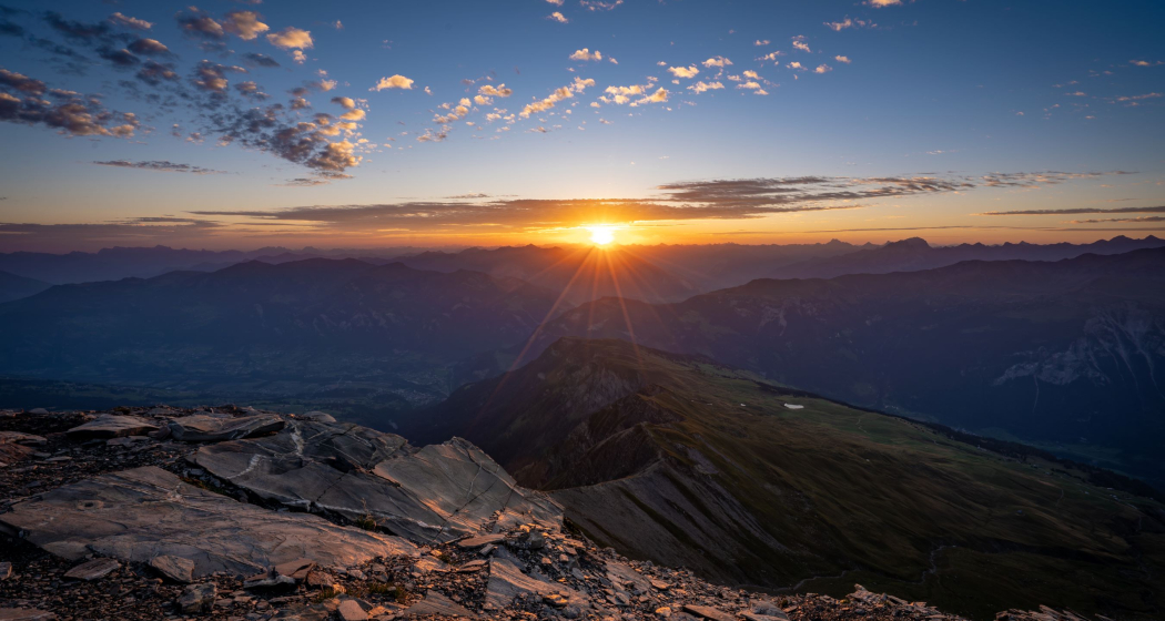 Sonnenaufgang auf dem Piz Beverin Sonnenaufgang auf dem Piz Beverin