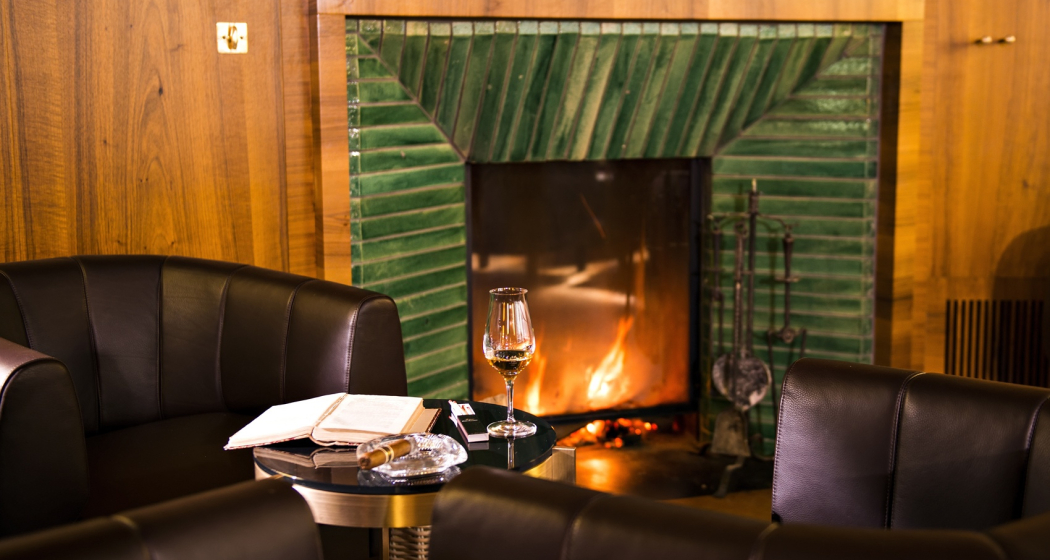 Hotel Waldhaus - Bar und Fumoir (oua_91121613_image)