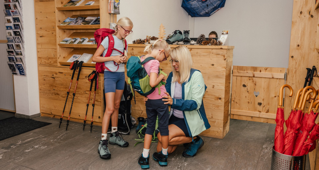 Gratis Leihmaterial bei der Infostelle Obersaxen-Meierhof