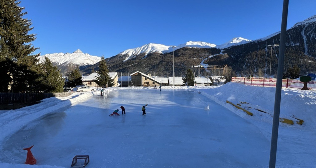 Eisplatz Purtum Zuoz (oua_94221967_image)