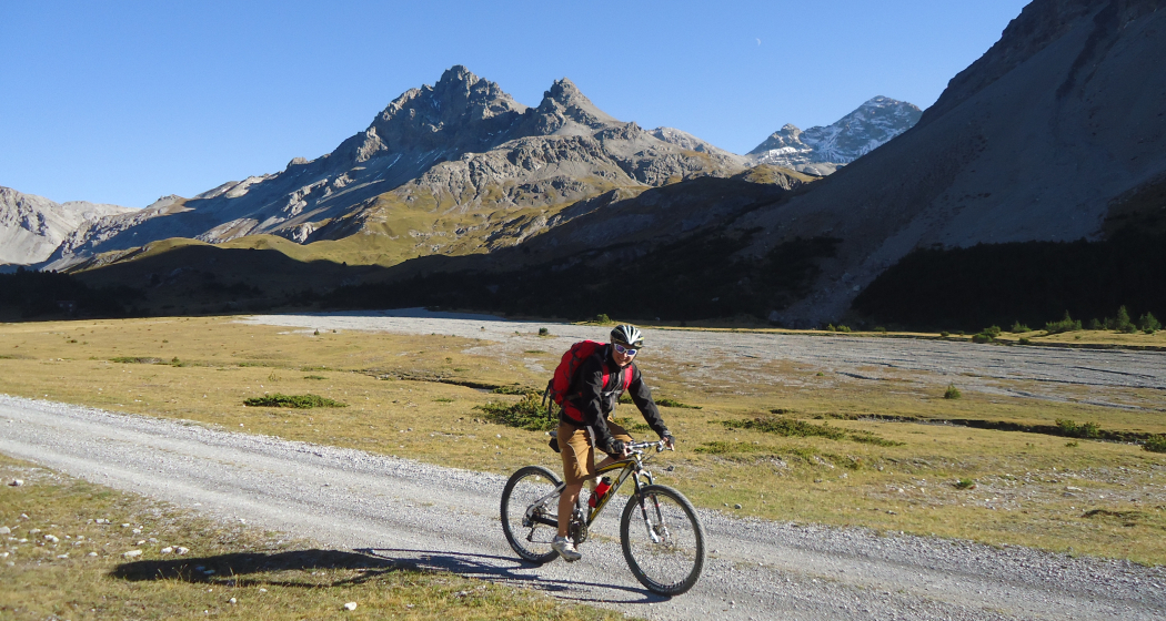 001.02 Alpine Bike Etappe 2 Tschierv - Livigno (oua_9494133_image) 001.02 Alpine Bike Etappe 2 Tschierv - Livigno (oua_9494133_image)