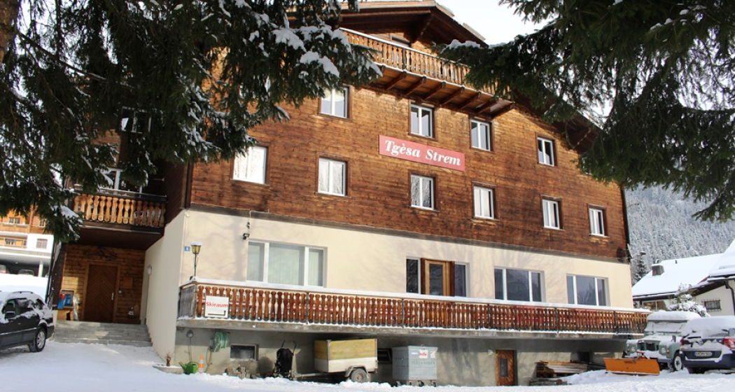 Tgèsa Strem (oua_97520523_image) Tgèsa Strem (oua_97520523_image)