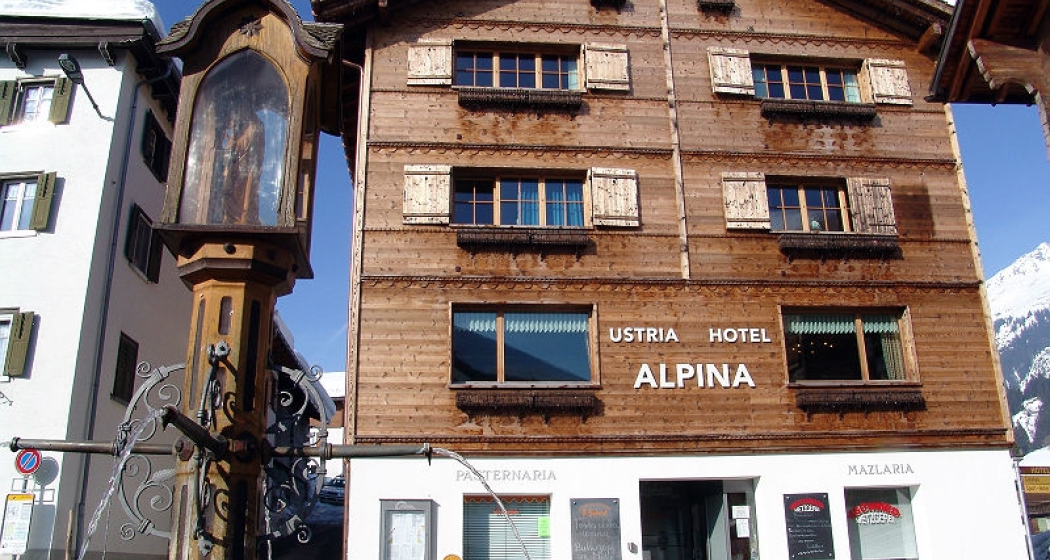 Familienhotel Alpina Brigels, Aussenansicht