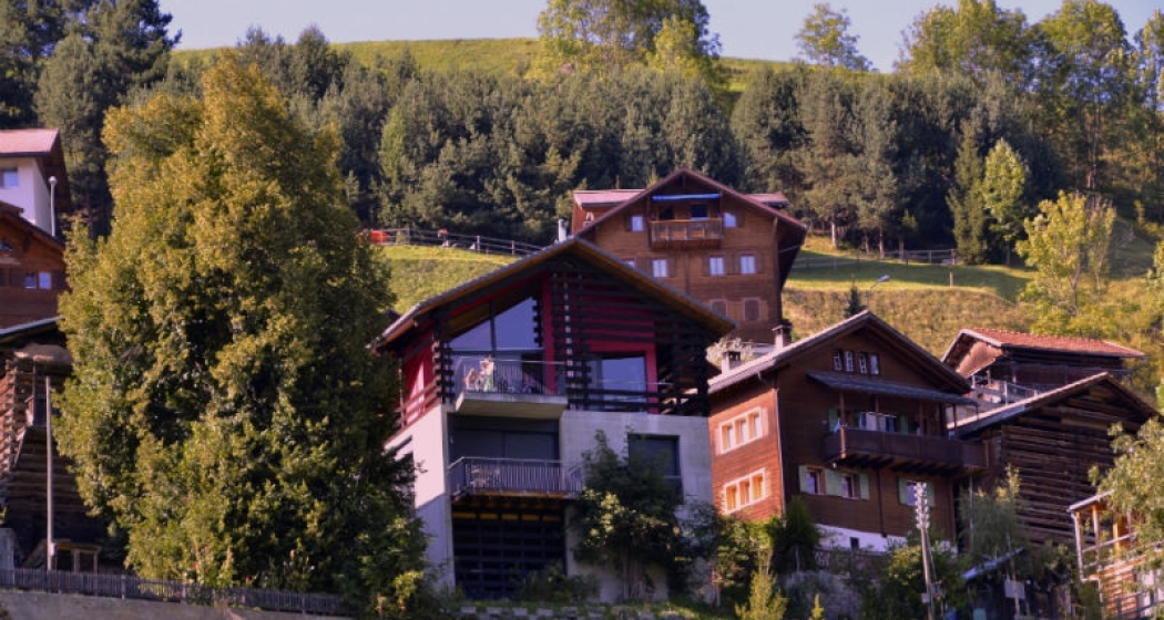 Ferienwohnung Casa Cotschna - Ansicht Sommer