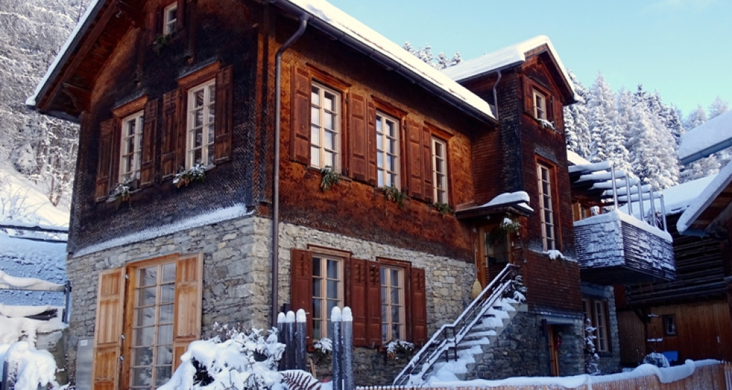 Ferienhaus Altes Schulhaus - Ansicht Winter