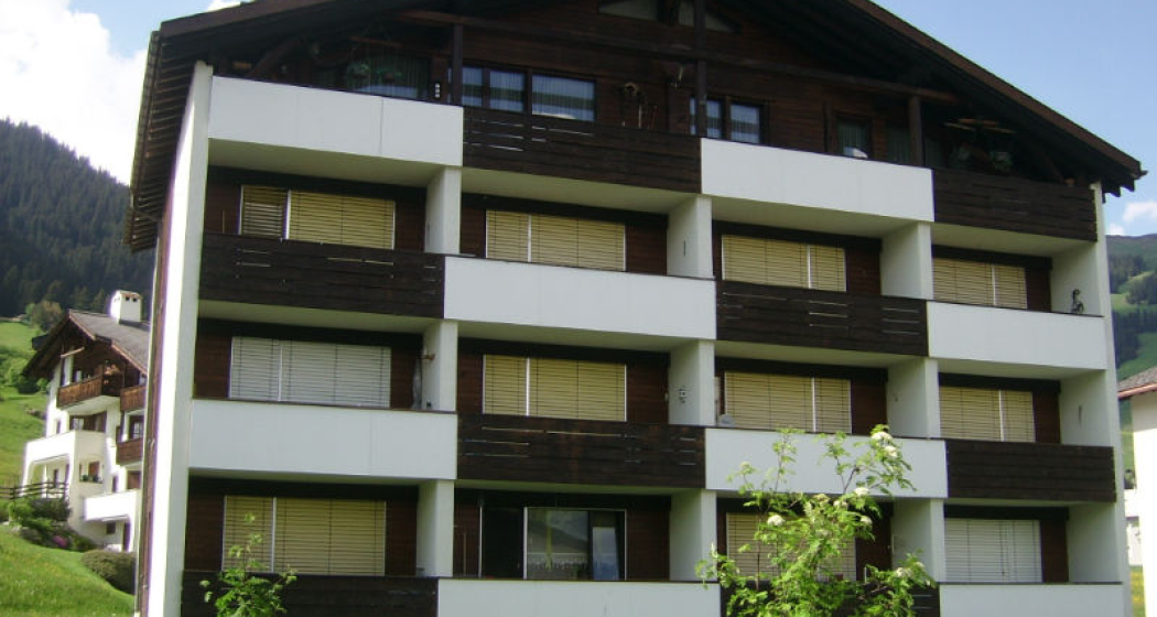 Ferienwohnung Flurina 19 - Ansicht Sommer