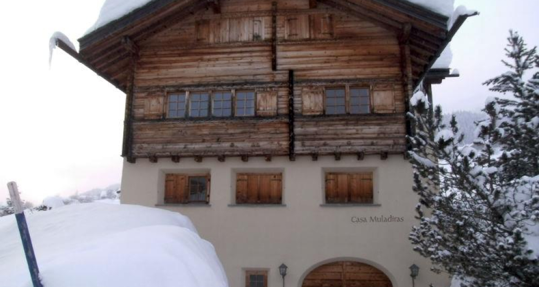 Ferienwohnung Casa Muladiras Sutter - Ansicht Sommer