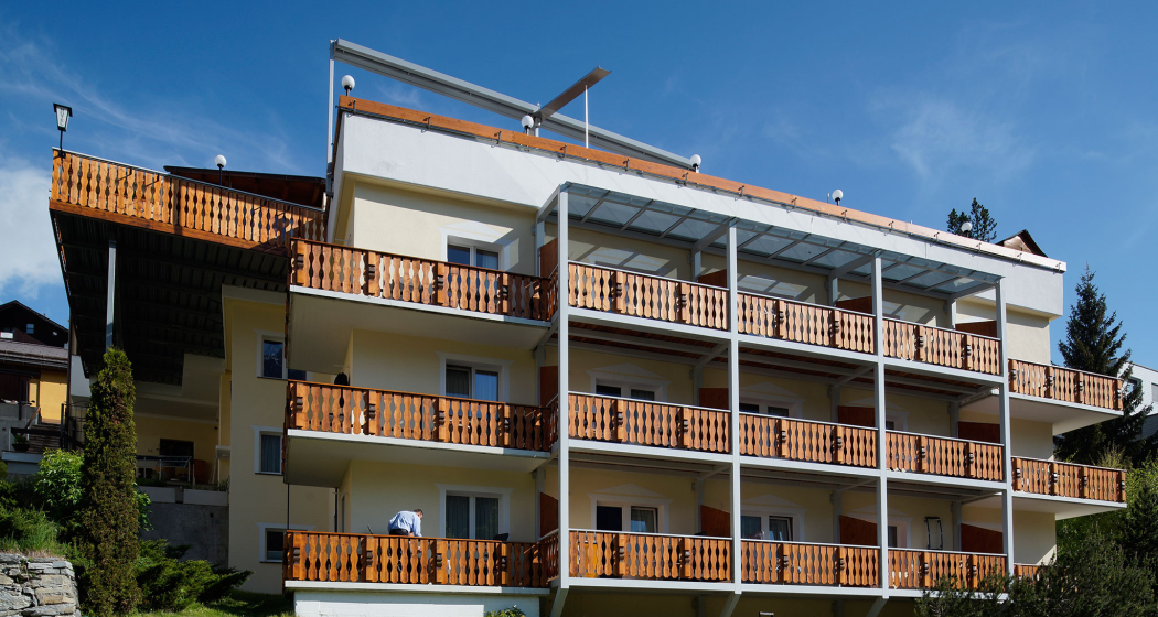 Hotel Astras Aussenansicht Balkone