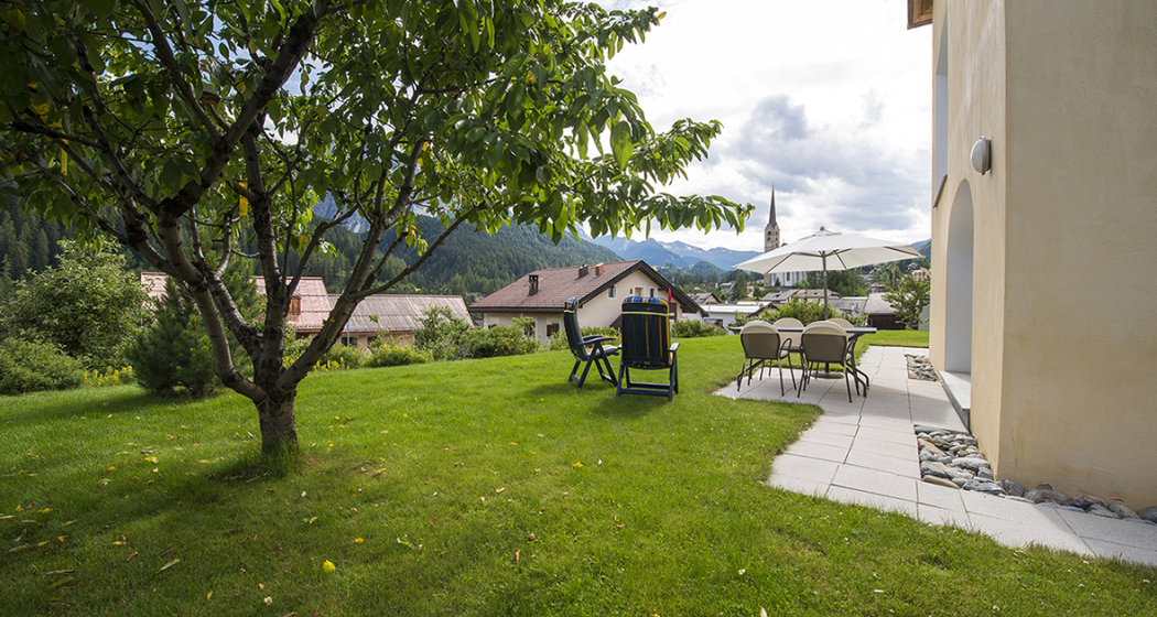 Garten mit Sitzplatz Garten mit Sitzplatz