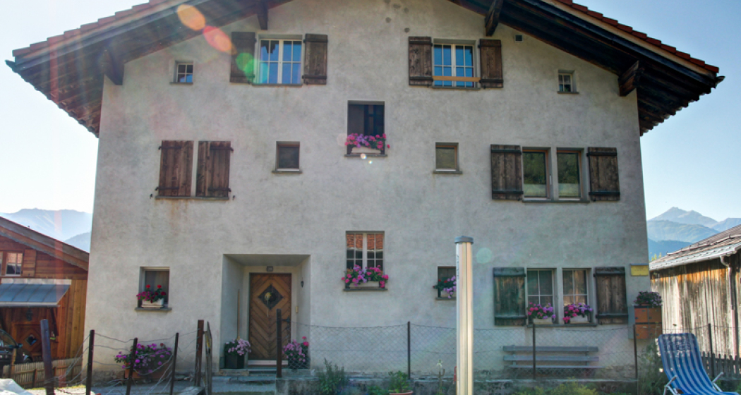 Ferienwohnung Rumein Cajochen - Ansicht Sommer