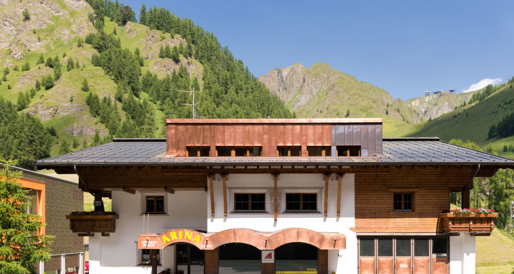 Aussensicht Haus Arina Sommer