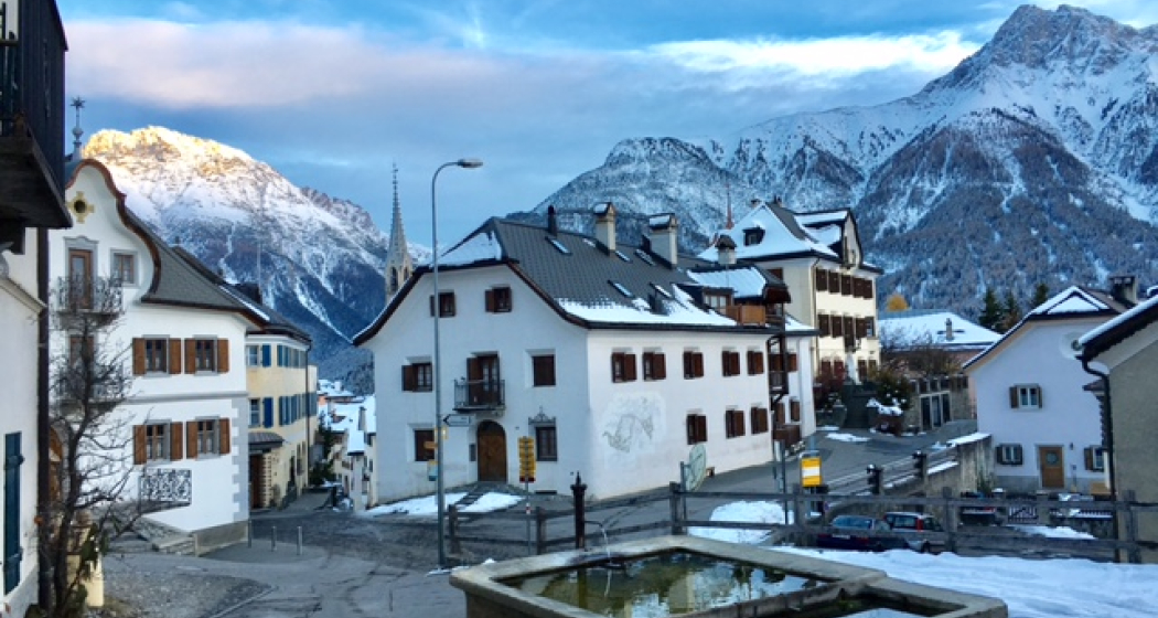 Aussenansicht Winterabend