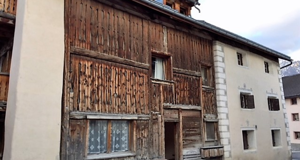 Aussenansicht im Sommer