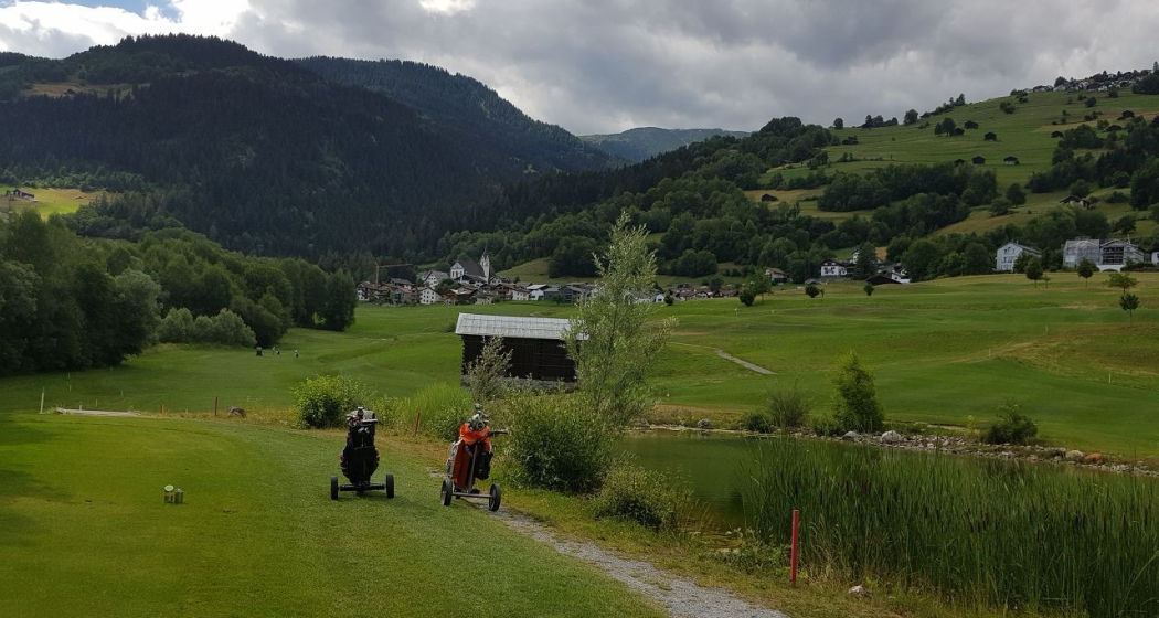 Buna Vista Sagogn - Golfplatz eingebettet zwischen Graubündener Dörfern - 15 Min entfernt