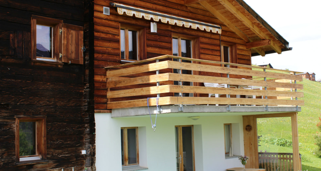 Ferienwohnung Juon - Ansicht Sommer