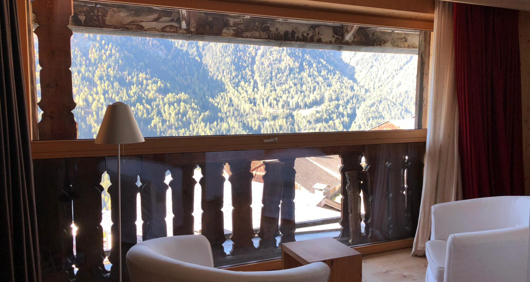 Stube mit Blick auf die Berge Stube mit Blick auf die Berge