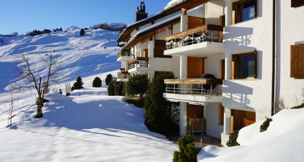 Ferienwohnung Sur Mulins 12.4 - Ansicht Winter