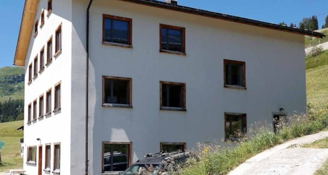 Gruppenunterkunft ehemaliges Schulhaus Mathon (tom_tds00020013009320983_image) Gruppenunterkunft ehemaliges Schulhaus Mathon (tom_tds00020013009320983_image)