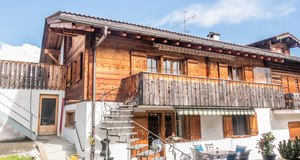Ferienwohnung Chützehüs - Ansicht Sommer