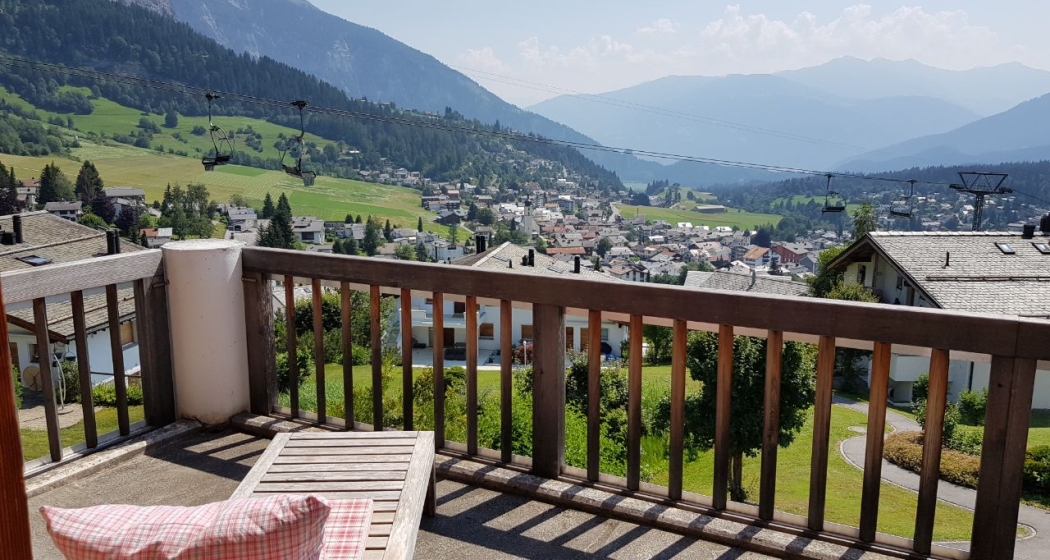 Aussicht nach Osten von der grossen Terrasse Aussicht nach Osten von der grossen Terrasse