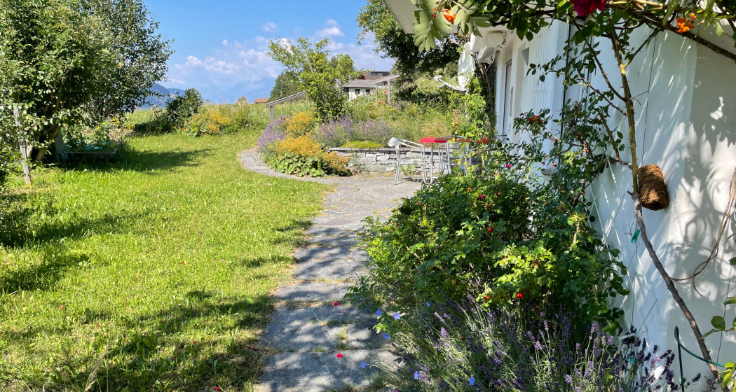 Garten und Sitzplatz