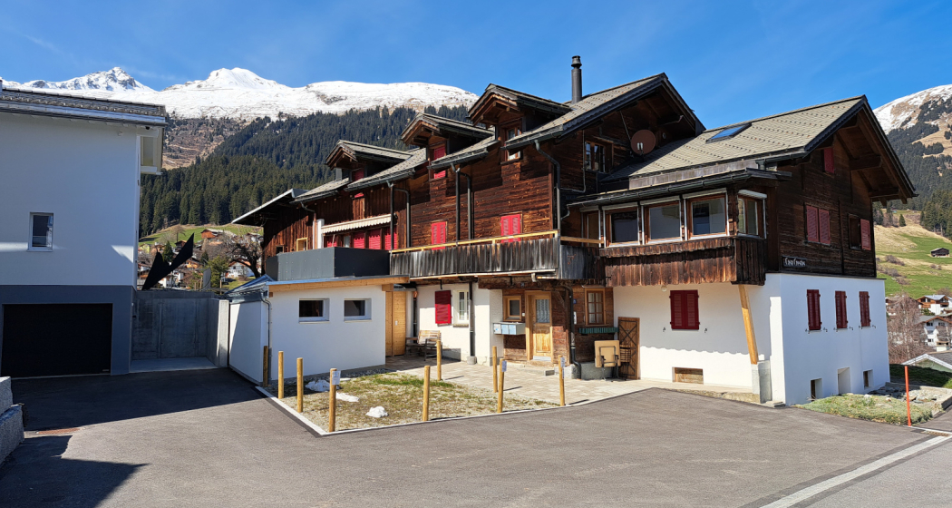 Ferienwohnung Crestas Calzaferri - Ansicht Sommer