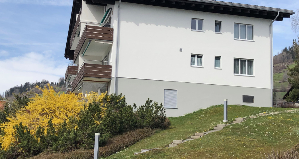 Aussenansicht Ost - Frühling