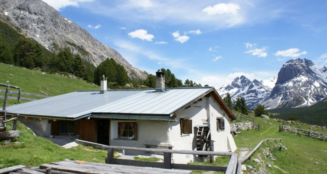 Alp Sprella aussen "Westseite" Alp Sprella aussen "Westseite"