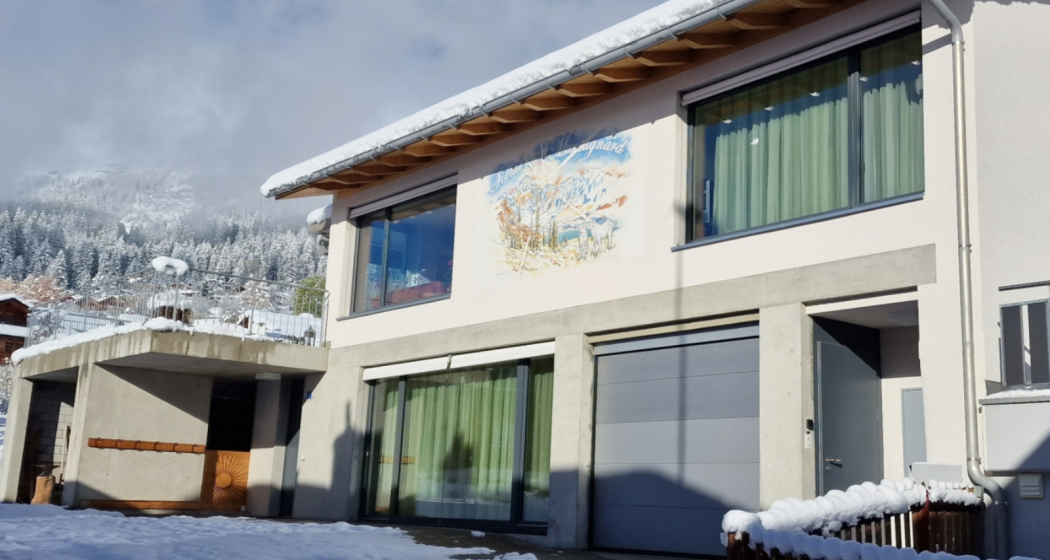 Ferienwohnung Bluevegn Brigels, Aussenansicht Winter