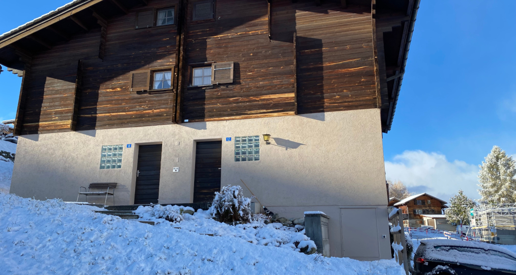 Ferienwohnung Markal, Obersaxen-Meierhof - Aussenansicht Winter